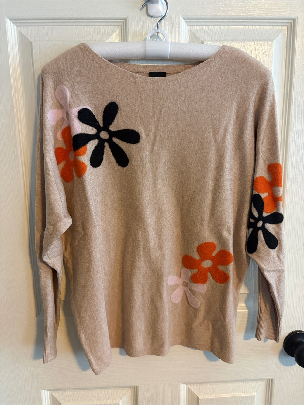 Beige Floral Appliqué Crewneck Sweater with Contrasting Blooms